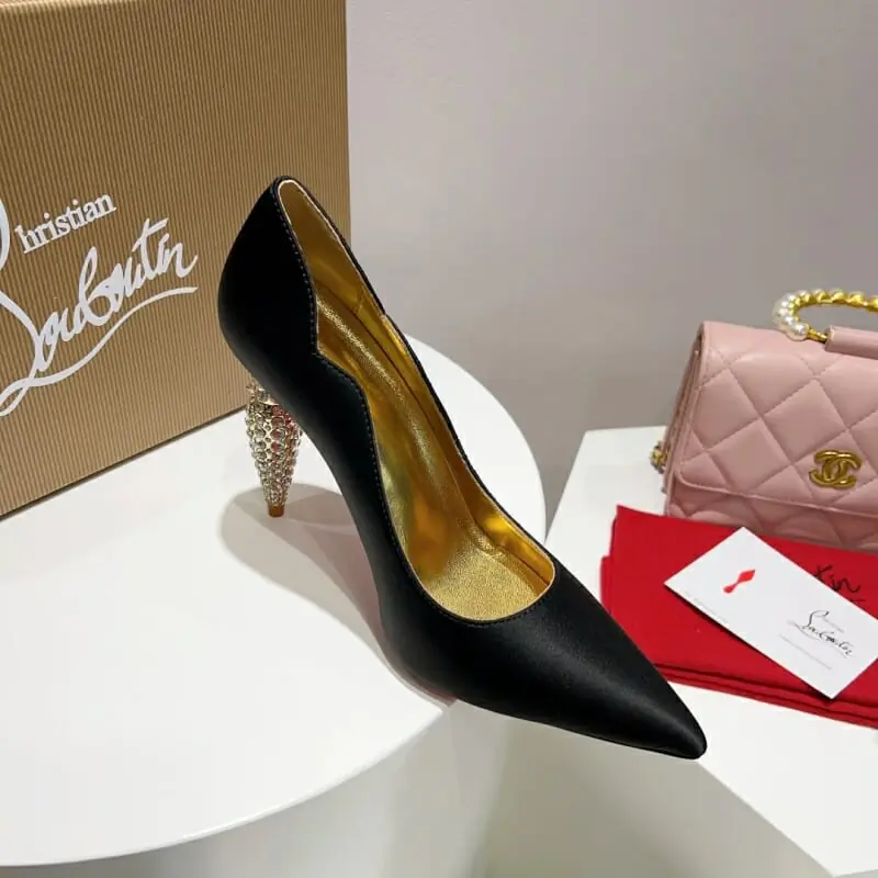 christian louboutin high-heeled chaussures pour femme s_1140aa33